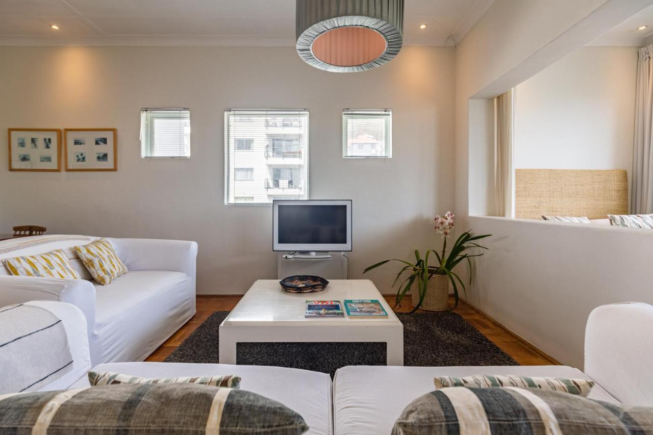 Portswood Mews - Chic White Studio Apartment Green Point Kapstadt Exterior foto